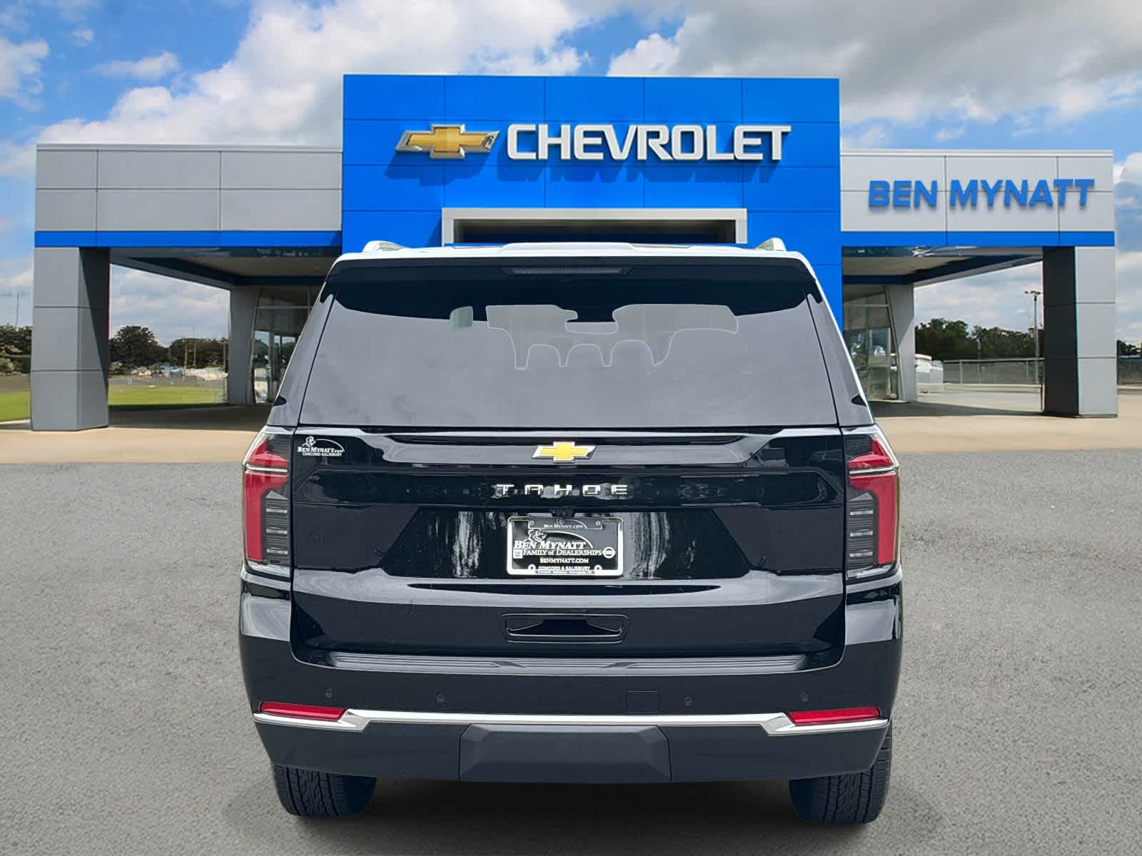 2026 Chevrolet Tahoe LS