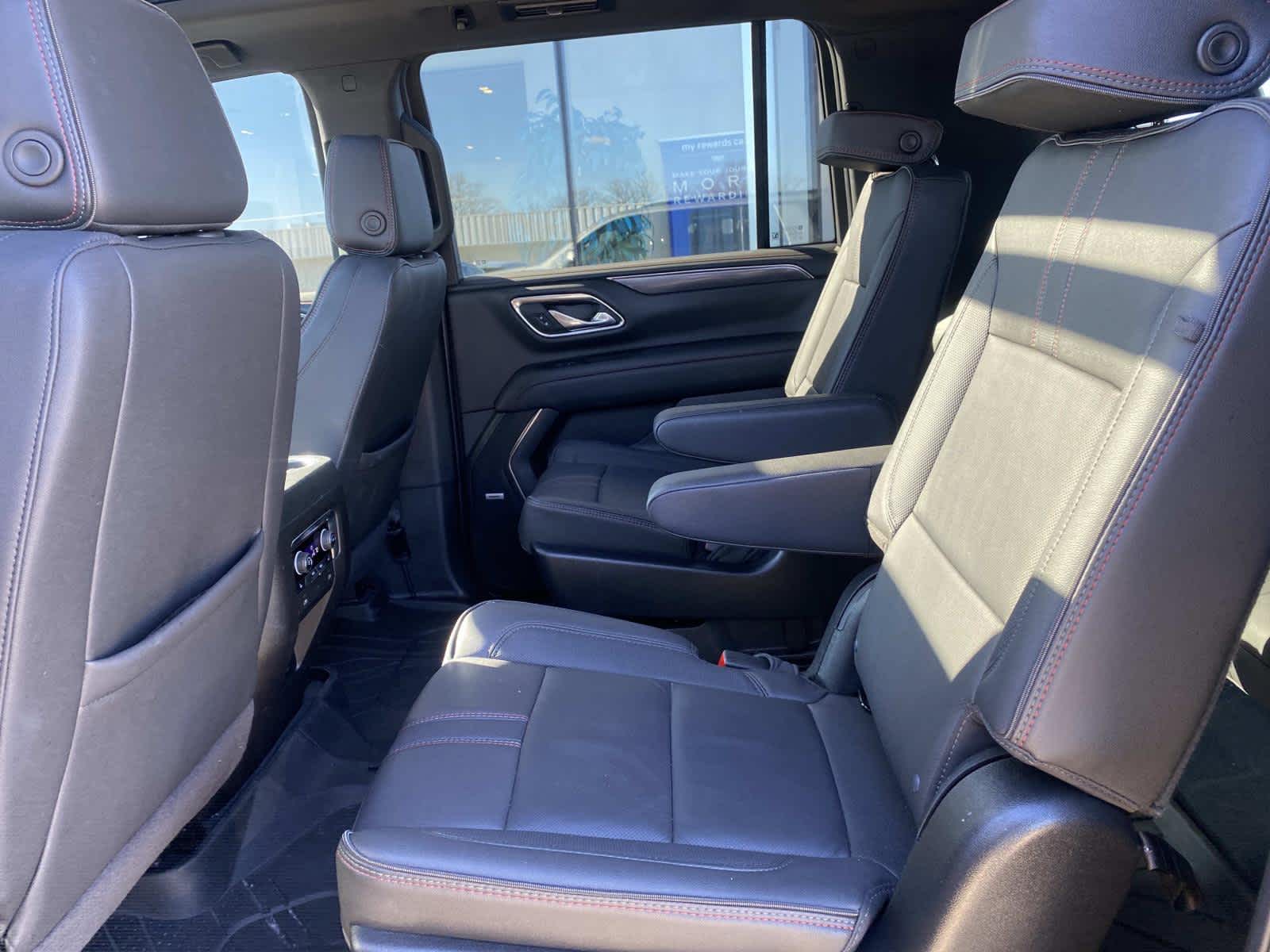 2024 Chevrolet Suburban RST