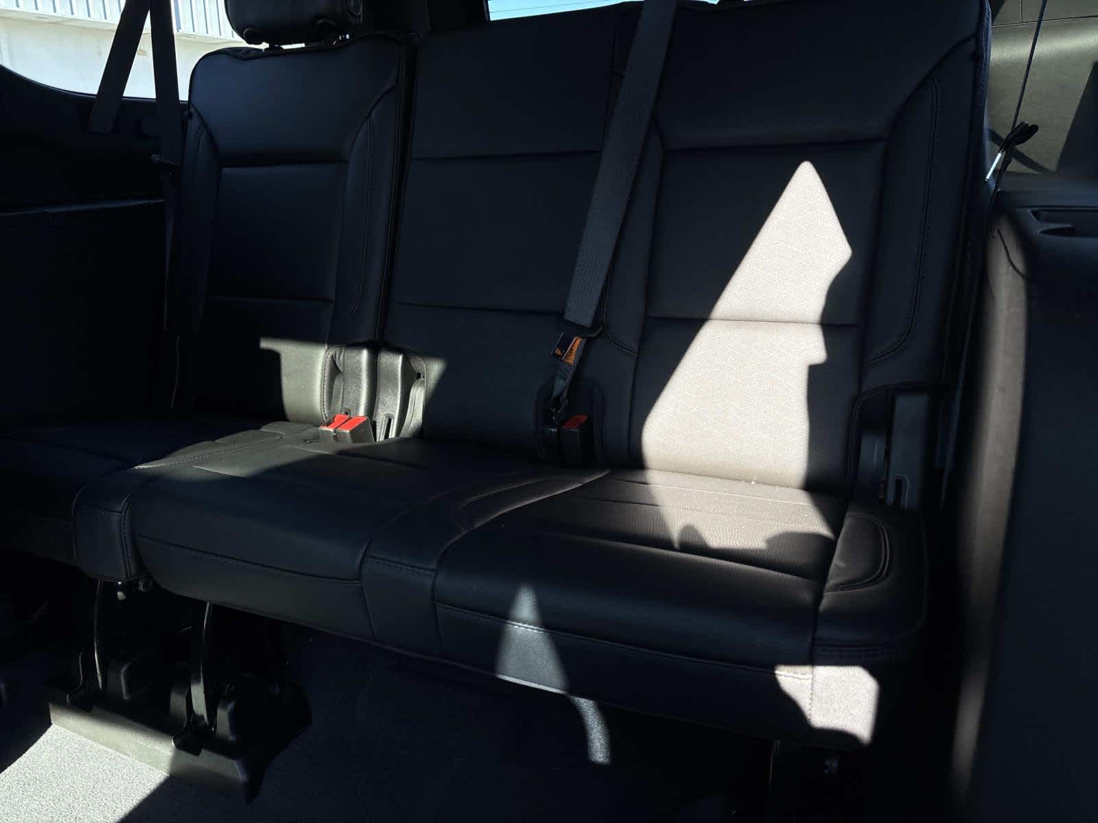 2022 Chevrolet Suburban High Country