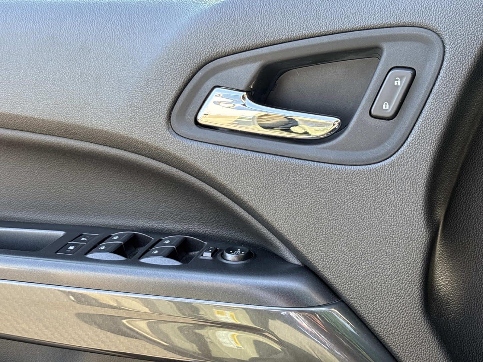 2022 GMC Canyon AT4 - Cloth