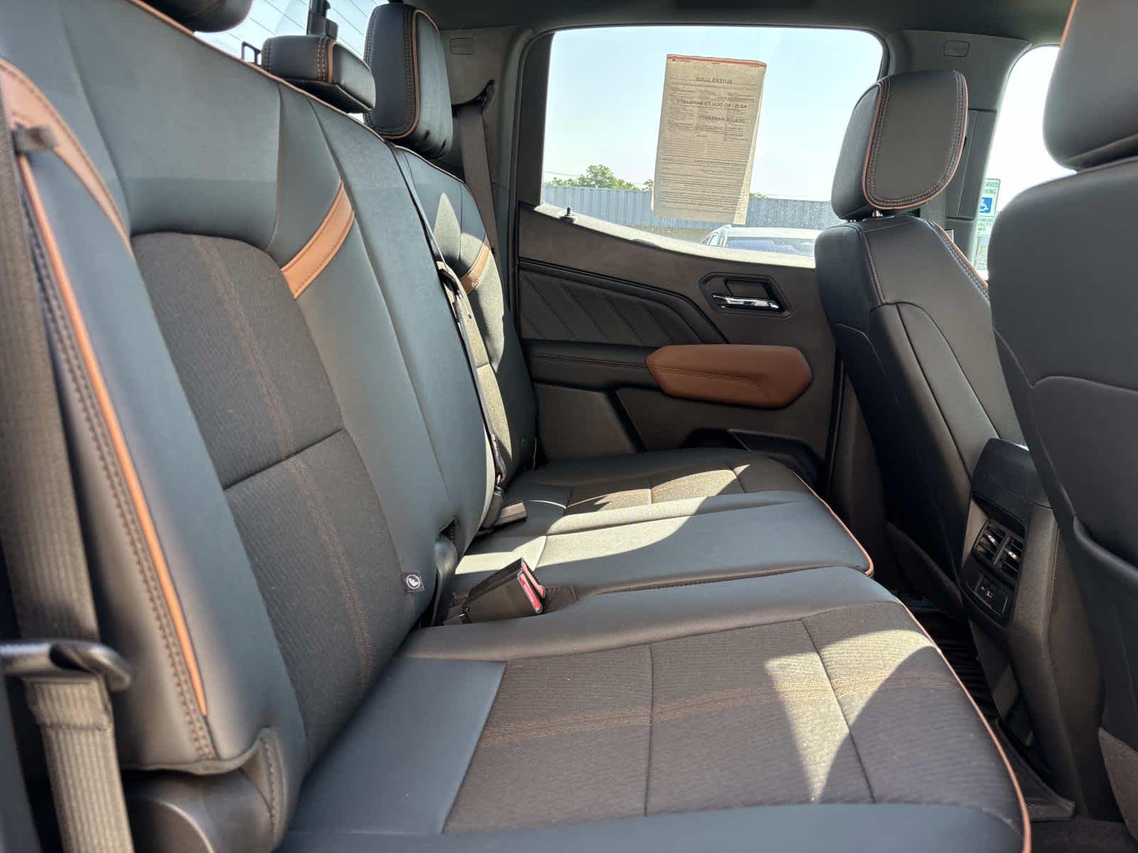 2024 GMC Canyon AT4