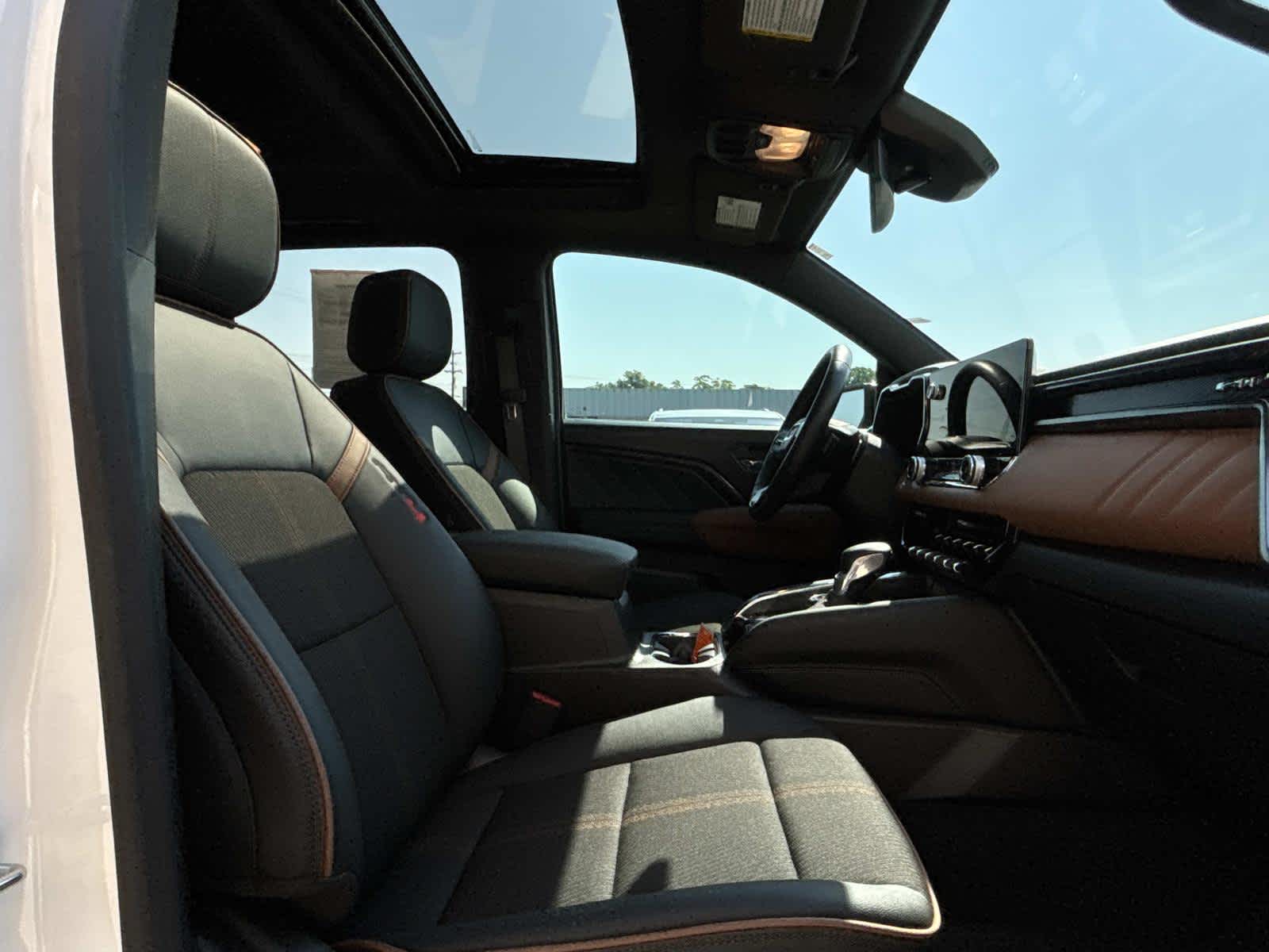 2024 GMC Canyon AT4