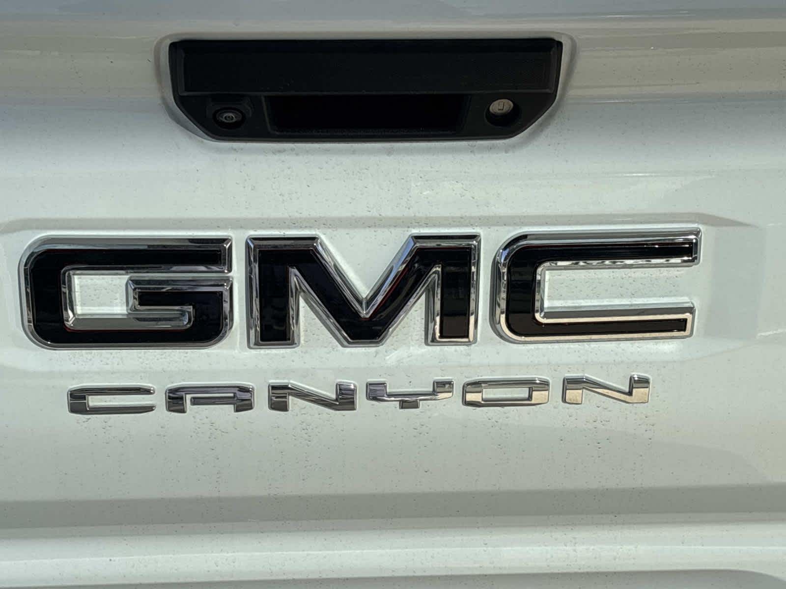2024 GMC Canyon AT4