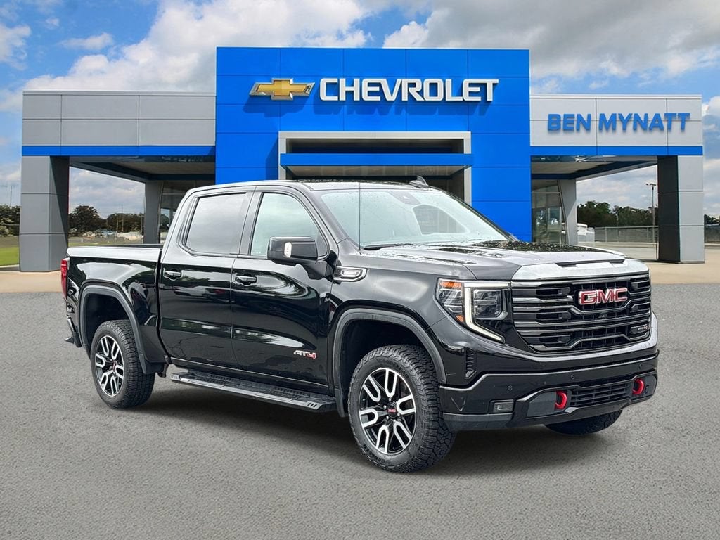 2023 GMC Sierra 1500 AT4