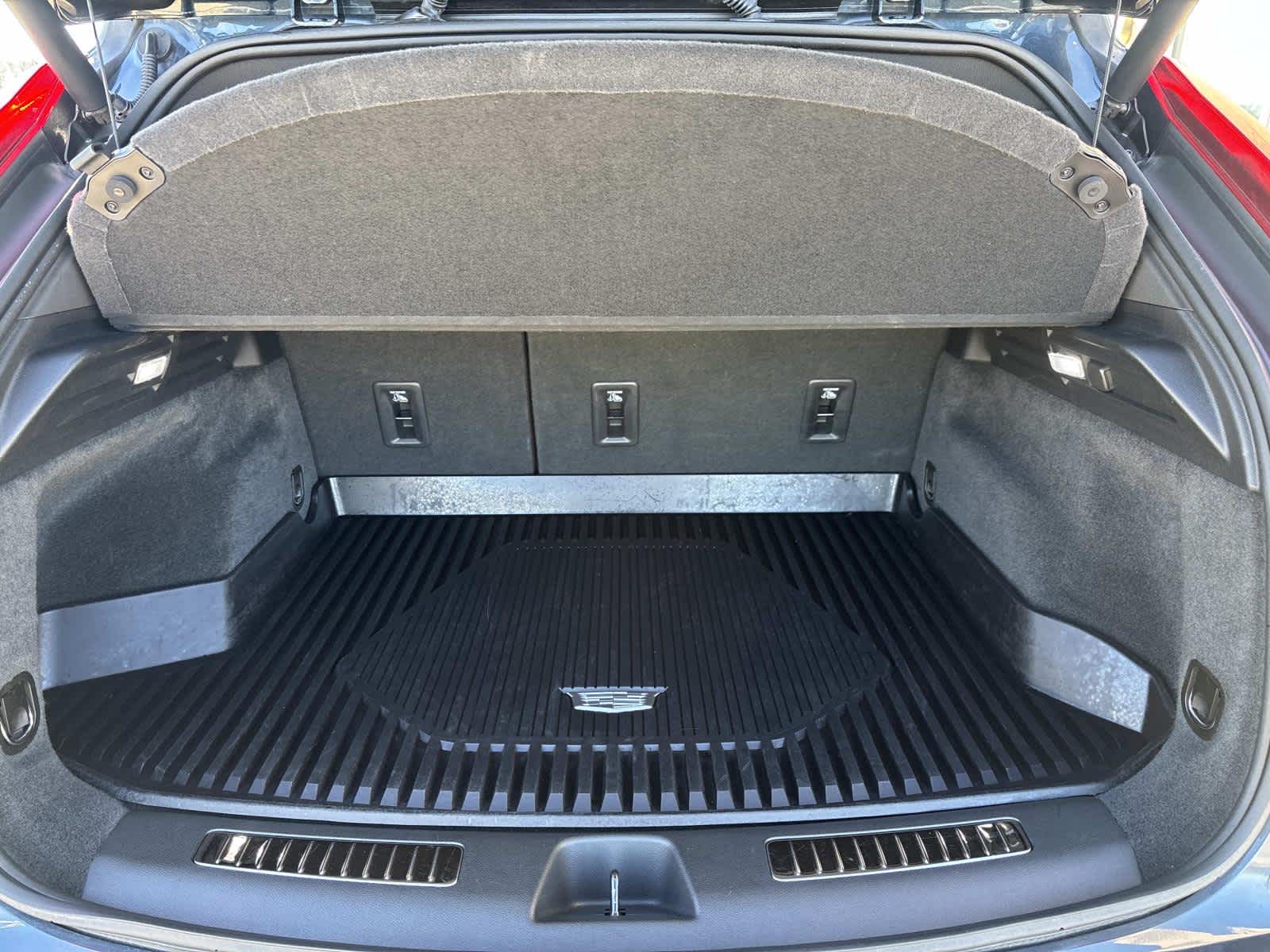 2020 Cadillac XT4 Premium Luxury