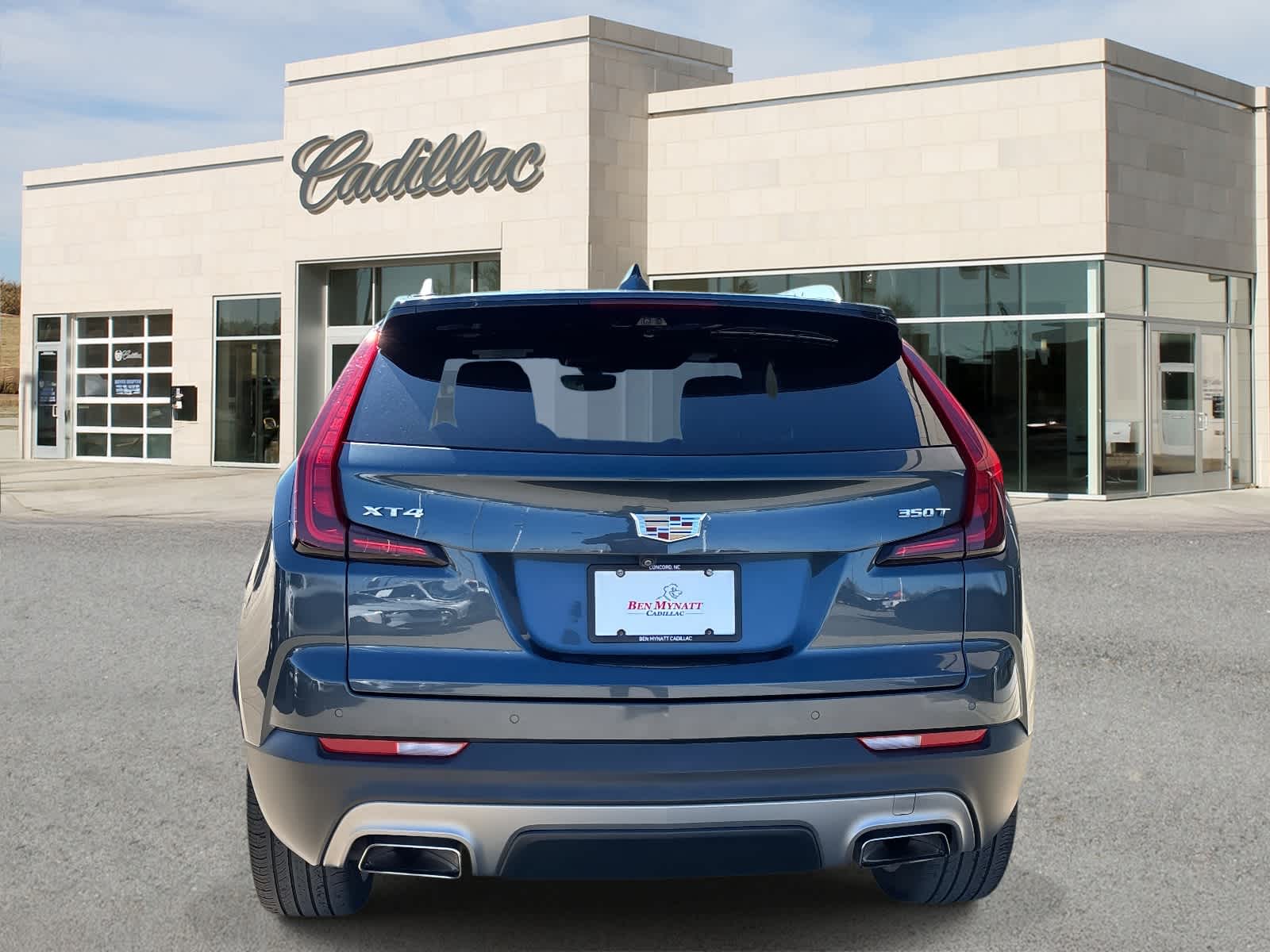 2020 Cadillac XT4 Premium Luxury