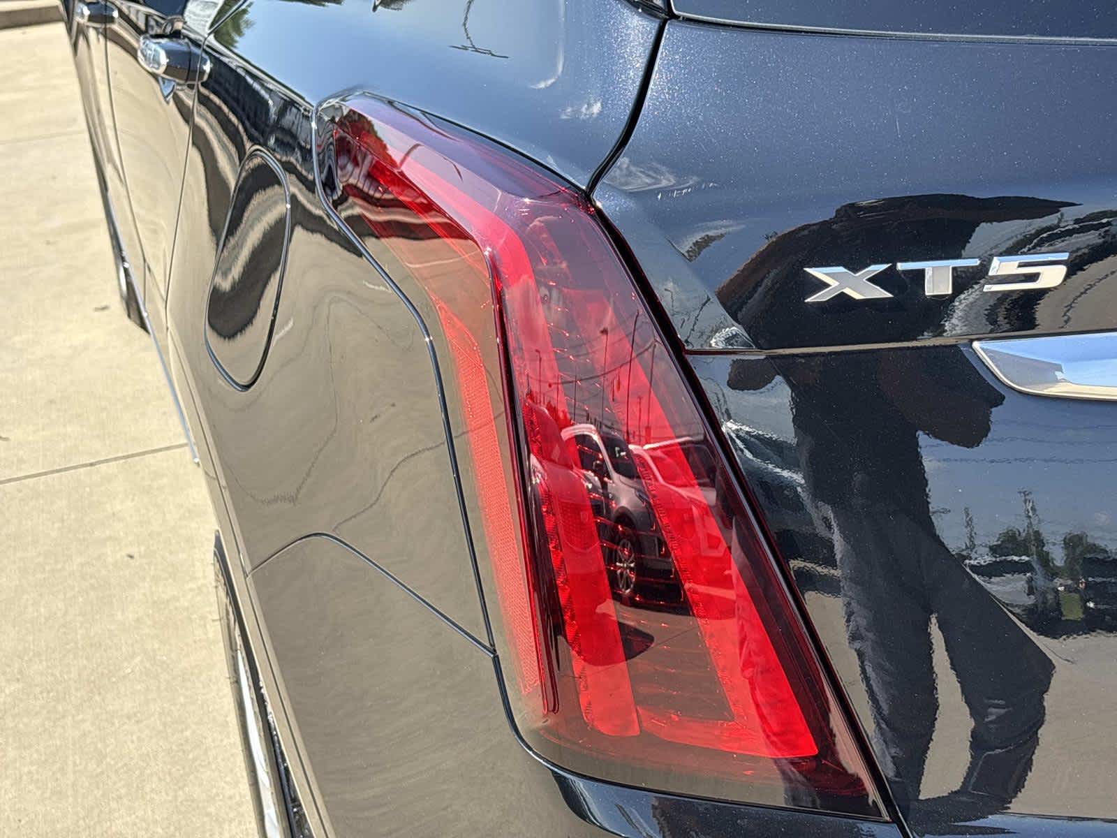 2023 Cadillac XT5 Luxury