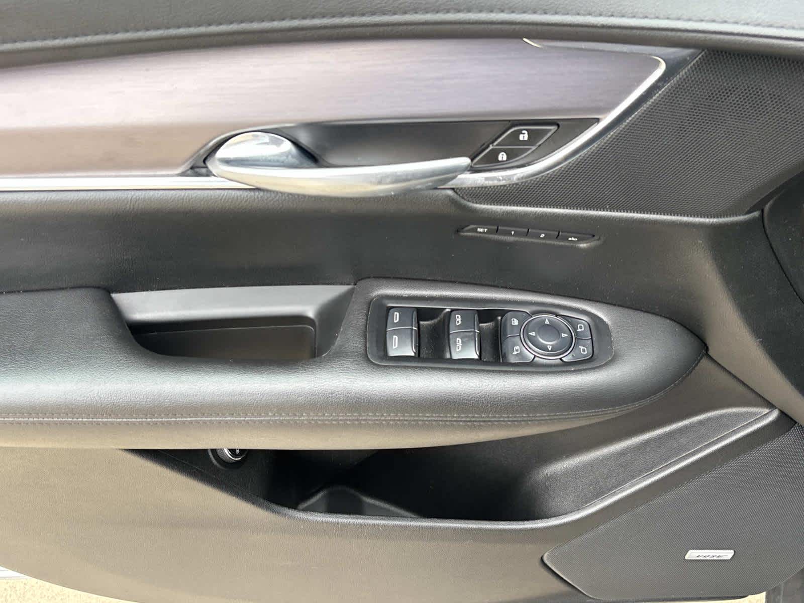 2017 Cadillac XT5 Luxury FWD