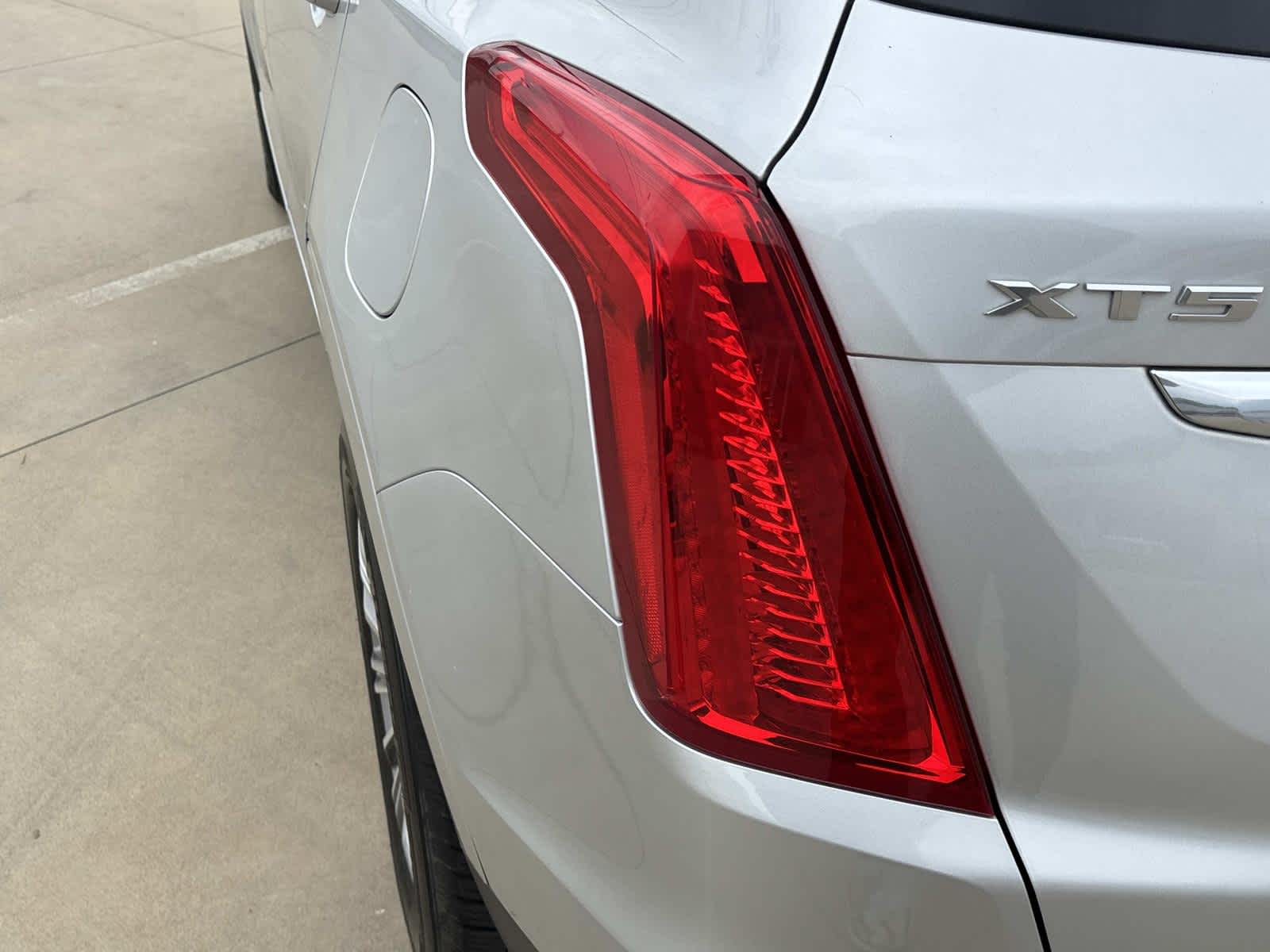 2017 Cadillac XT5 Luxury FWD
