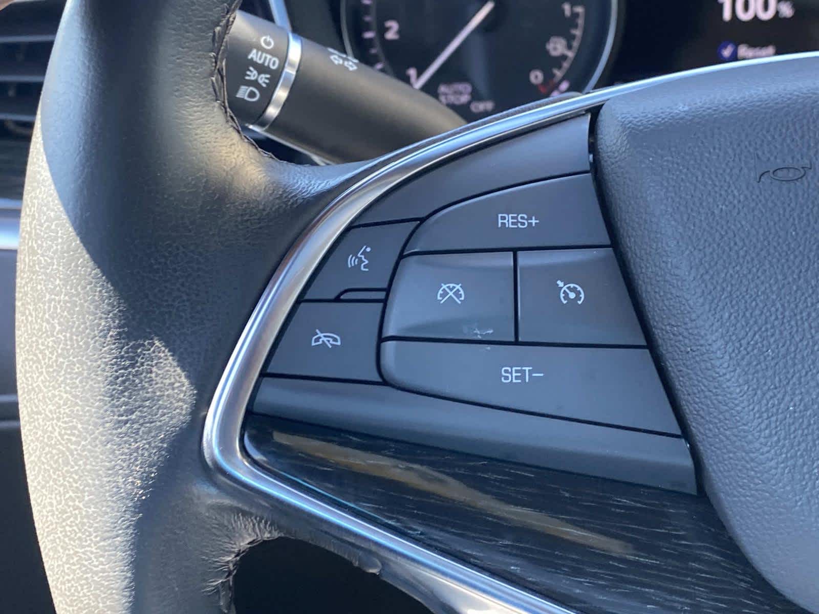 2022 Cadillac XT5 Premium Luxury
