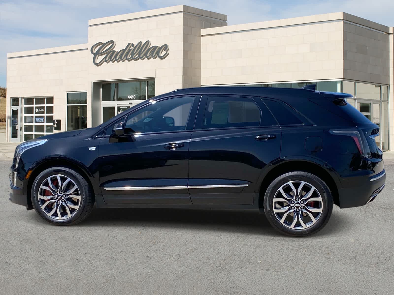 2023 Cadillac XT5 Sport