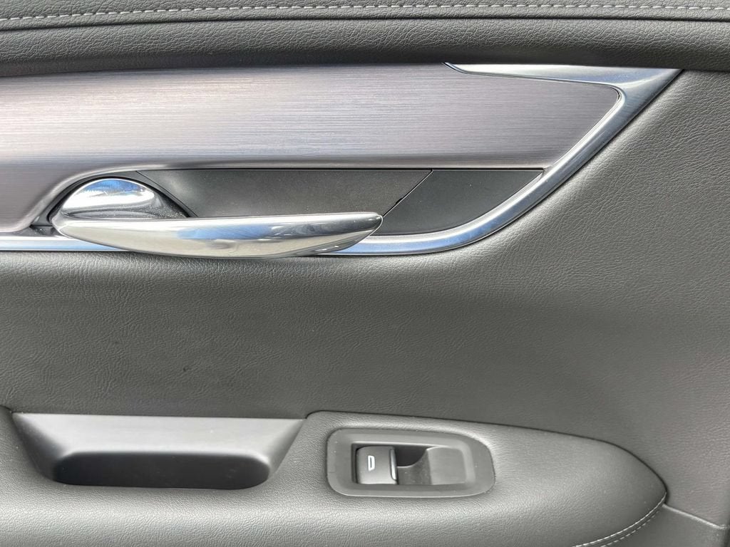 2024 Cadillac XT6 Luxury