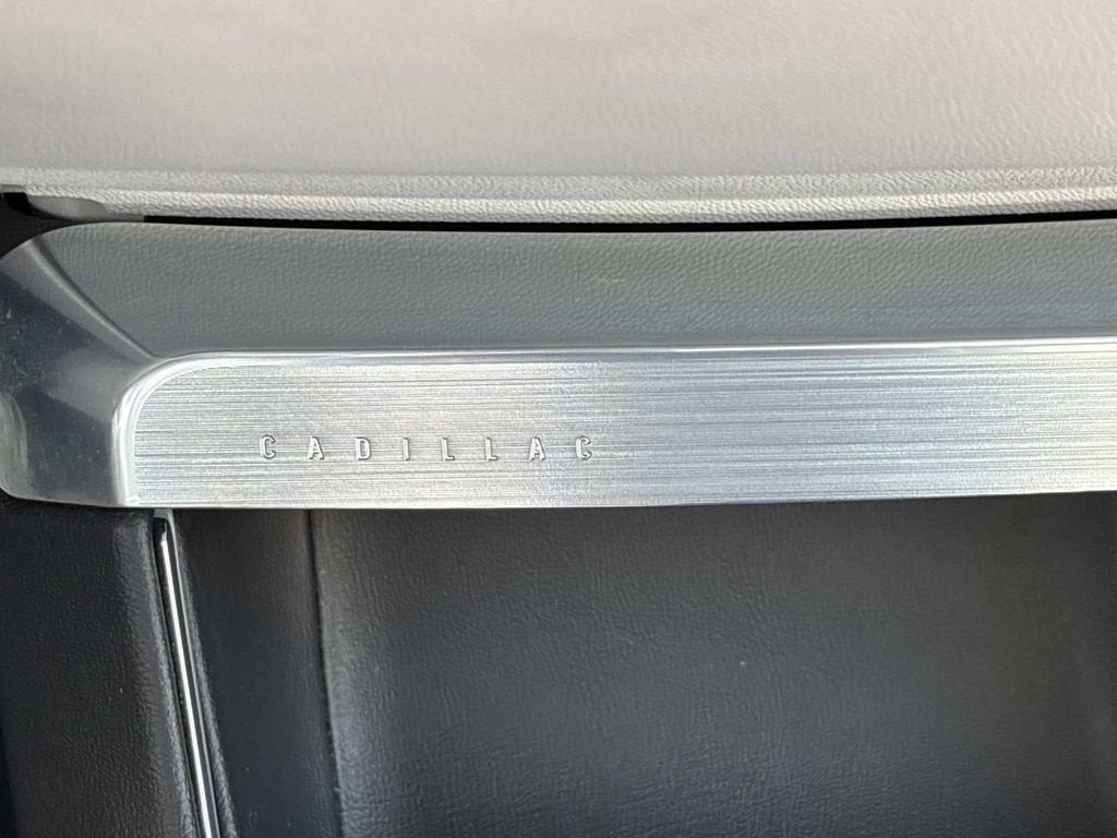 2024 Cadillac LYRIQ Luxury 1