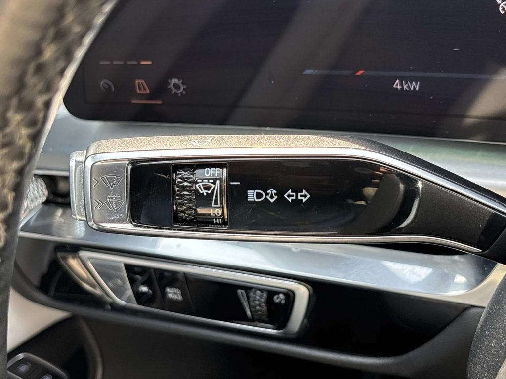 2024 Cadillac LYRIQ Luxury 1