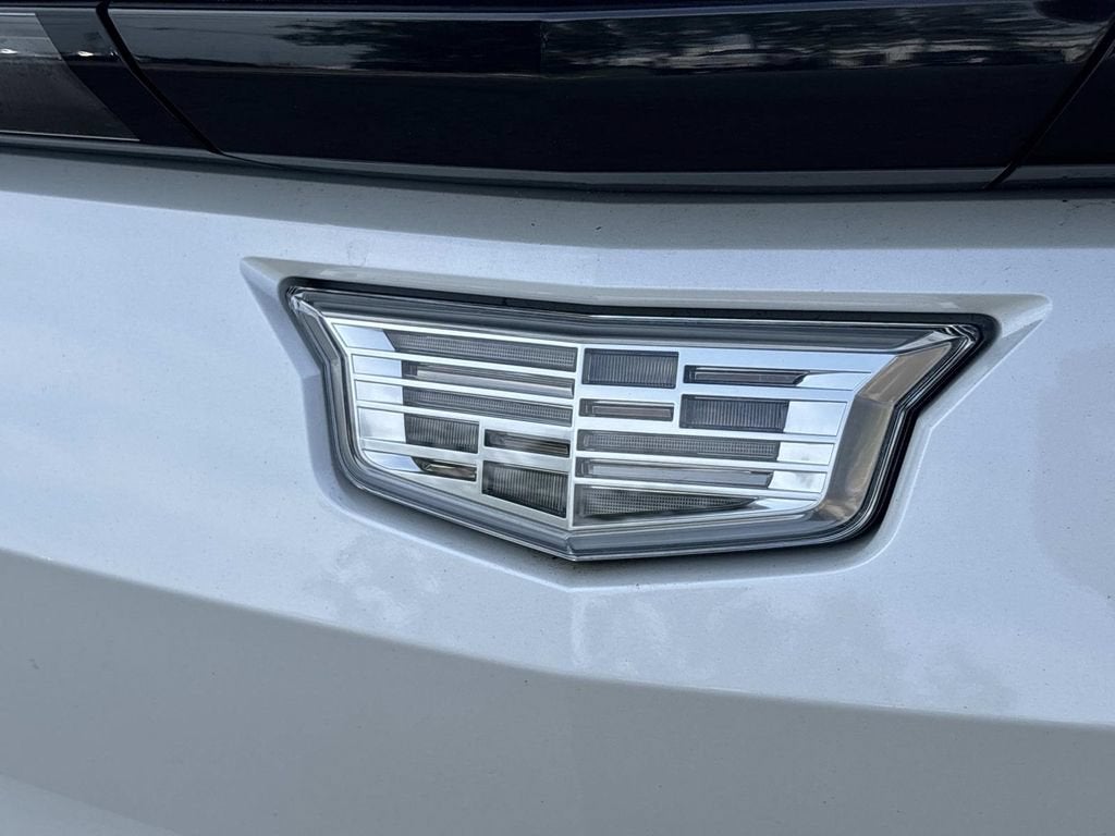 2024 Cadillac LYRIQ Luxury 1