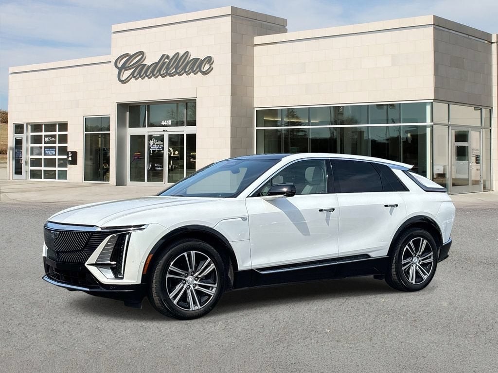 2024 Cadillac LYRIQ Luxury 1