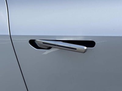 2024 Cadillac LYRIQ Luxury 1