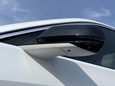 2024 Cadillac LYRIQ Luxury 1