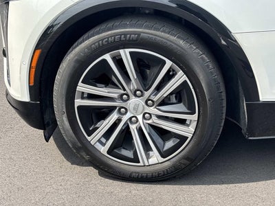 2024 Cadillac LYRIQ Luxury 1