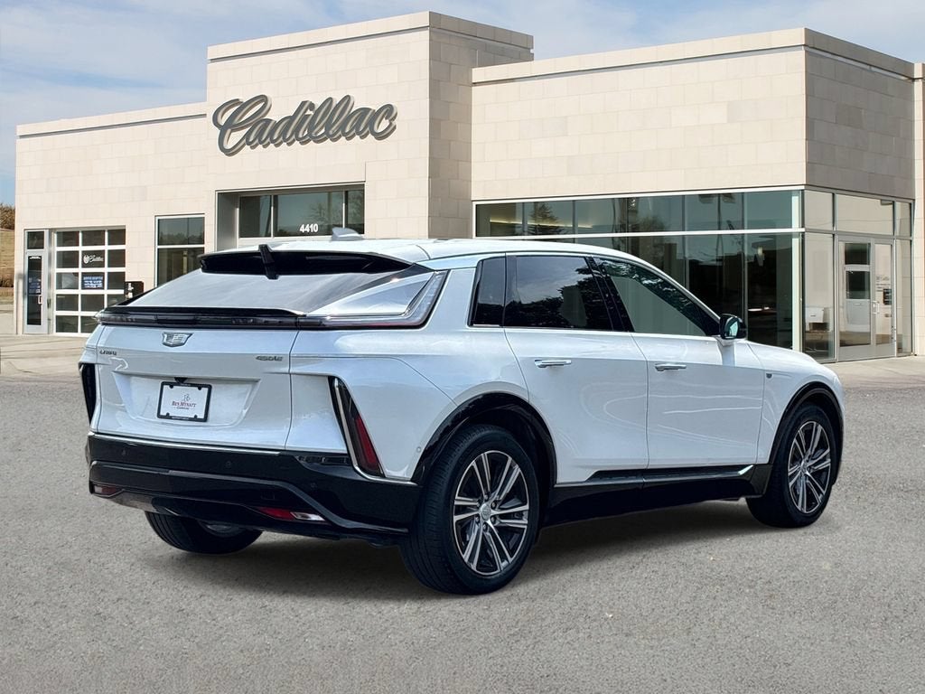 2024 Cadillac LYRIQ Luxury 1