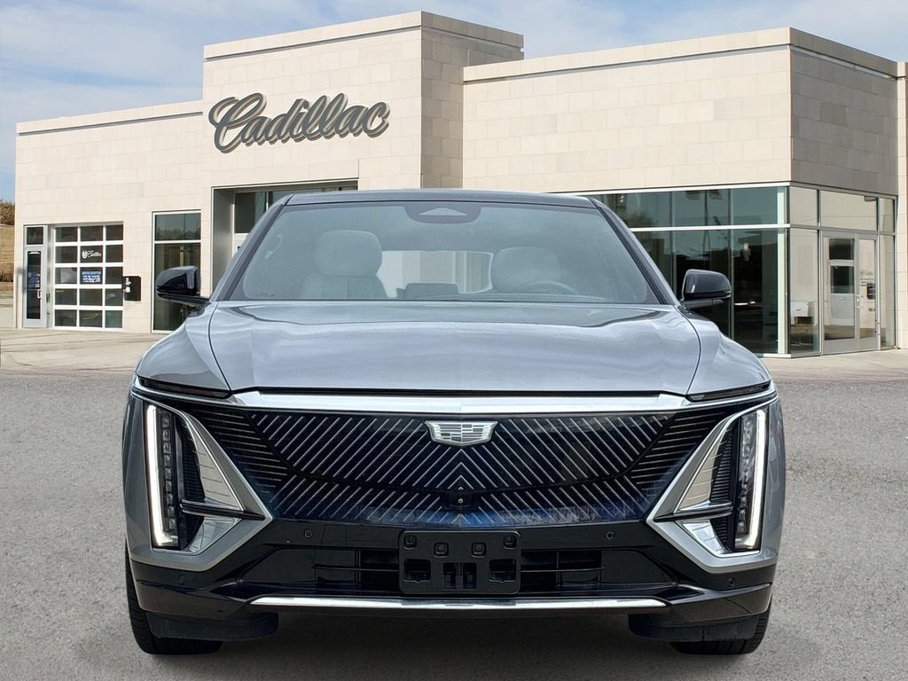 2024 Cadillac LYRIQ Luxury 1