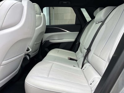 2024 Cadillac LYRIQ Luxury 1