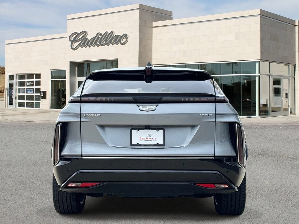 2024 Cadillac LYRIQ Luxury 1