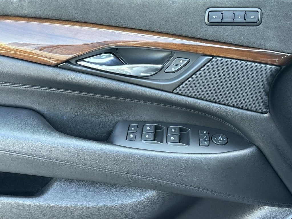 2020 Cadillac Escalade Luxury
