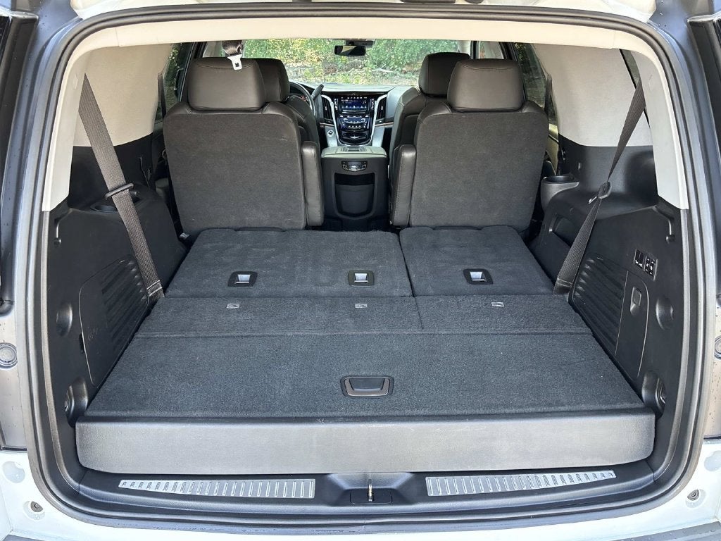 2020 Cadillac Escalade Luxury