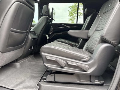 2023 Cadillac Escalade ESV 4WD Sport Platinum