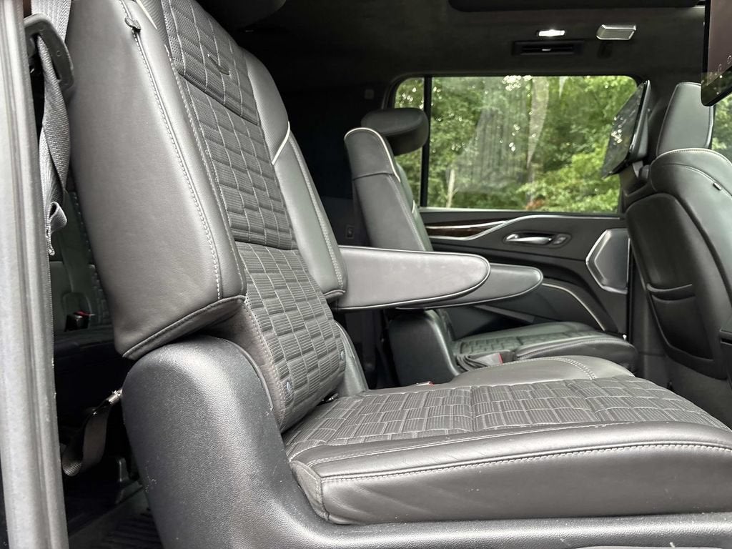 2023 Cadillac Escalade ESV 4WD Sport Platinum