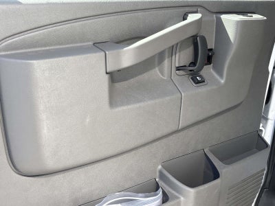 2025 Chevrolet Express Cutaway 3500 1WT