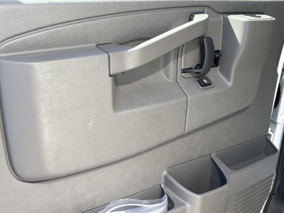 2025 Chevrolet Express Cutaway 3500 1WT