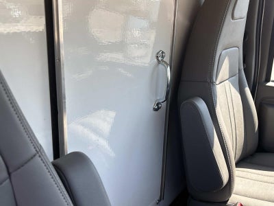 2025 Chevrolet Express Cutaway 3500 1WT