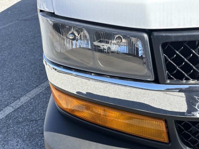 2025 Chevrolet Express Cutaway 3500 1WT