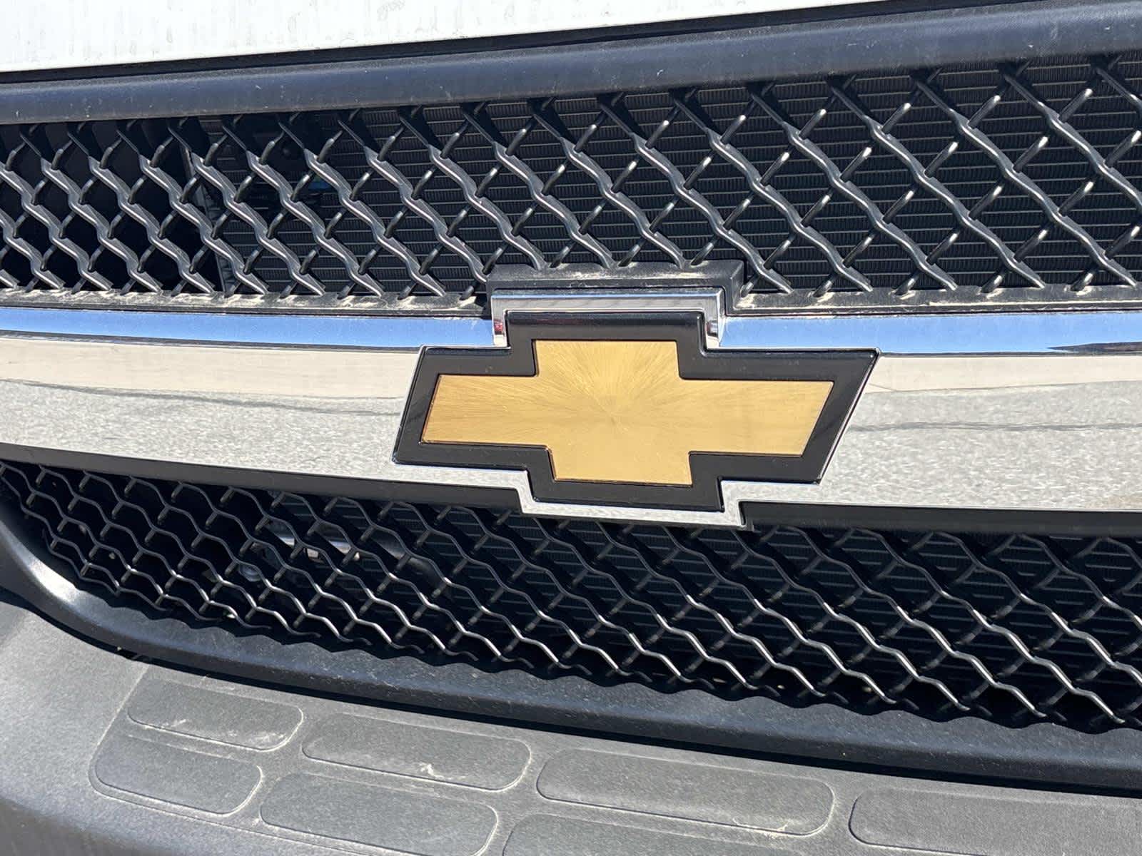 2025 Chevrolet Express Cutaway 3500 1WT