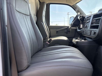 2026 Chevrolet Express Cutaway 3500 1WT