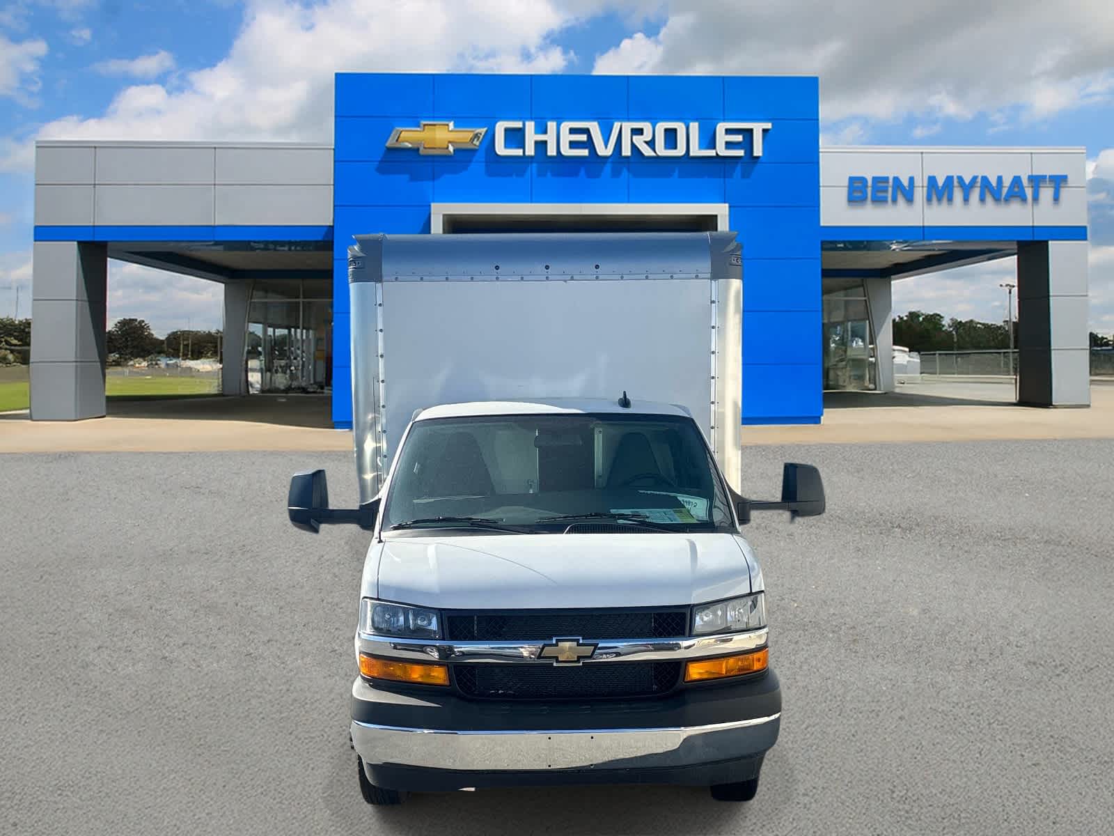 2026 Chevrolet Express Cutaway 3500 1WT