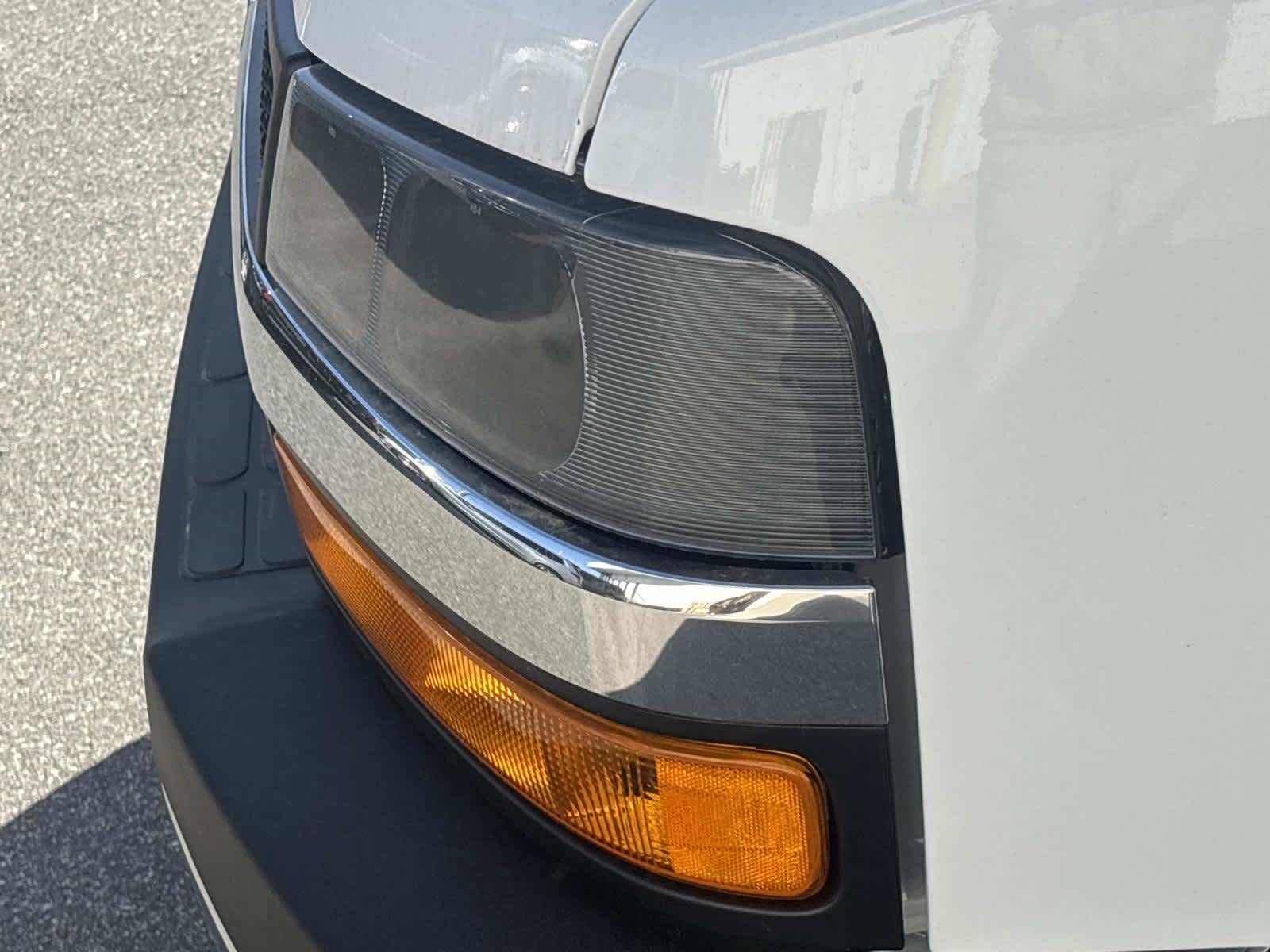 2026 Chevrolet Express Cutaway 3500 1WT