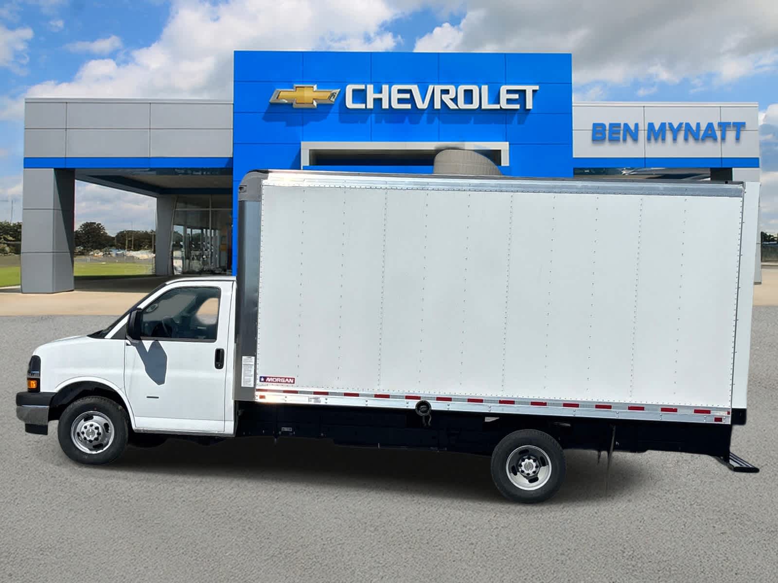 2025 Chevrolet Express Cutaway 3500 1WT
