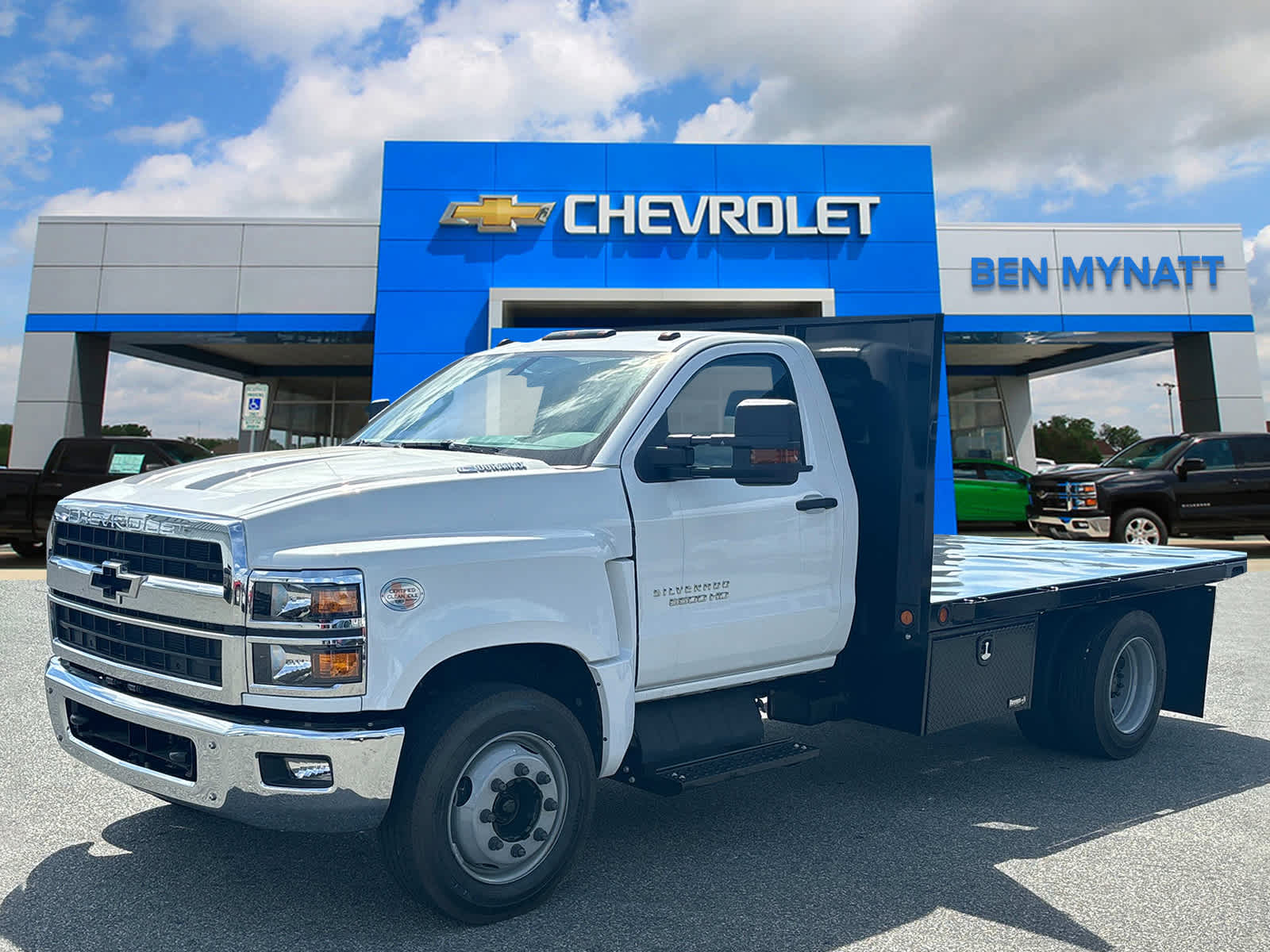 2023 Chevrolet Silverado 5500 HD Work Truck