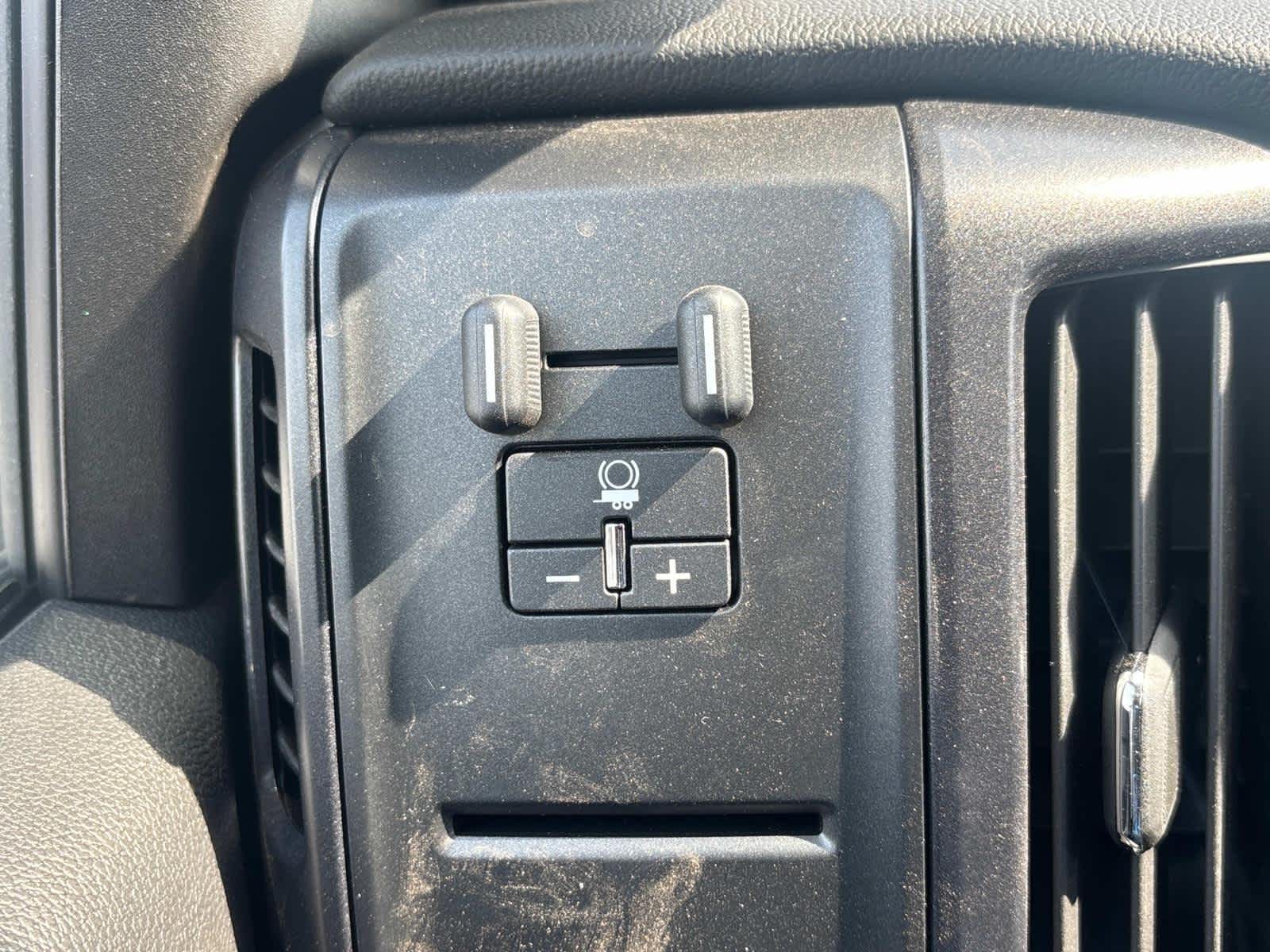 2024 Chevrolet Silverado 5500 HD Work Truck