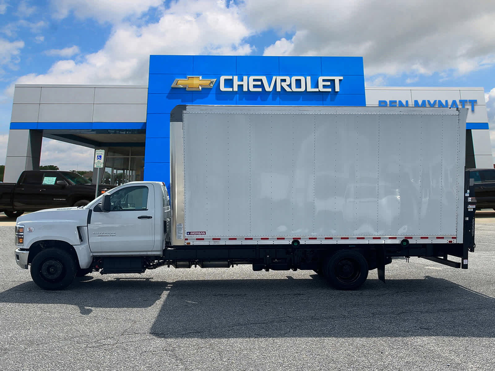 2024 Chevrolet Silverado 5500 HD Work Truck