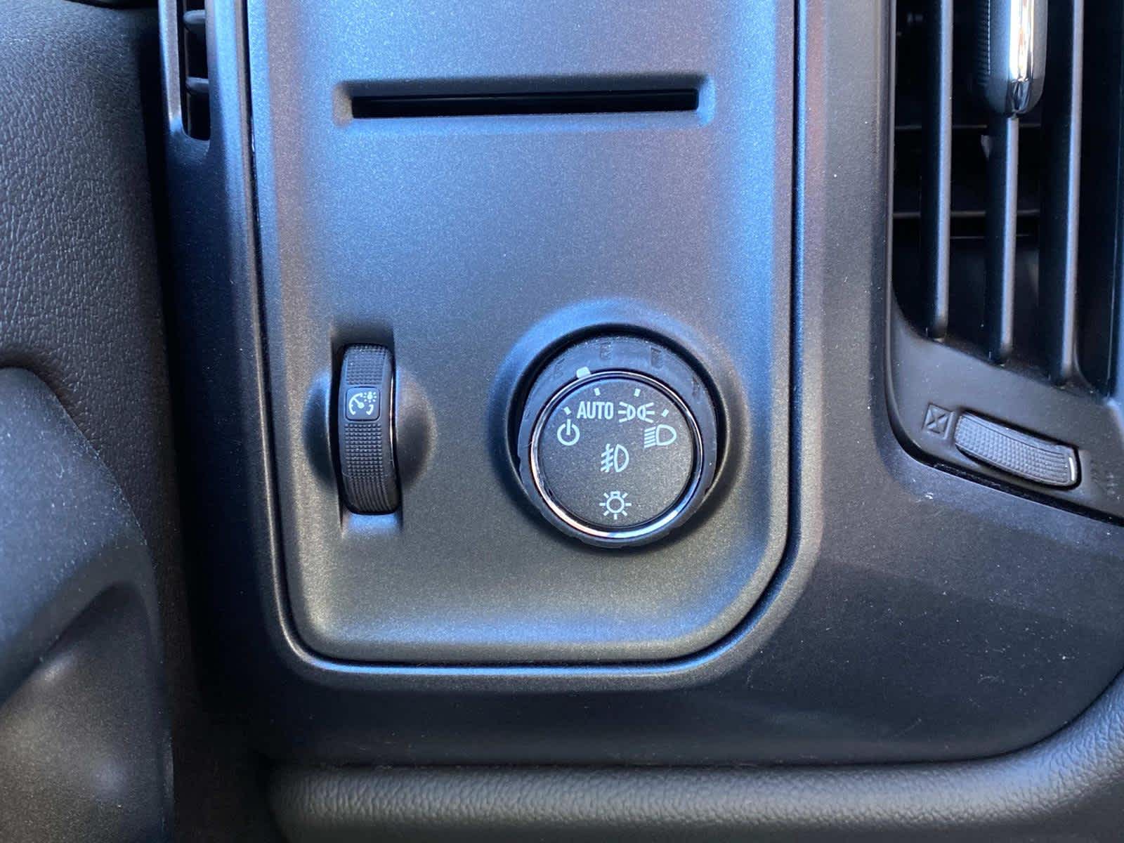 2023 Chevrolet Silverado 5500 HD Work Truck