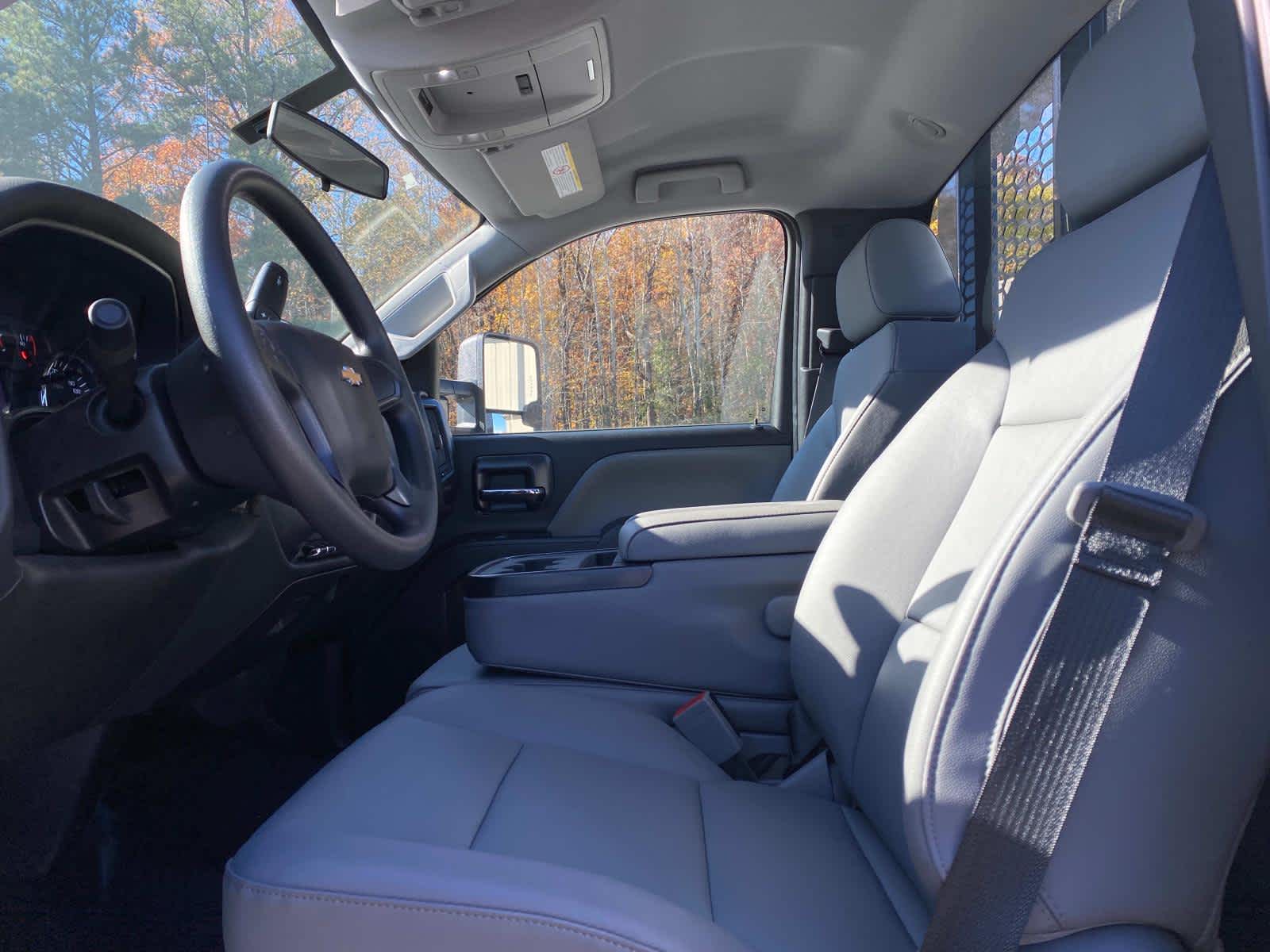 2023 Chevrolet Silverado 5500 HD Work Truck