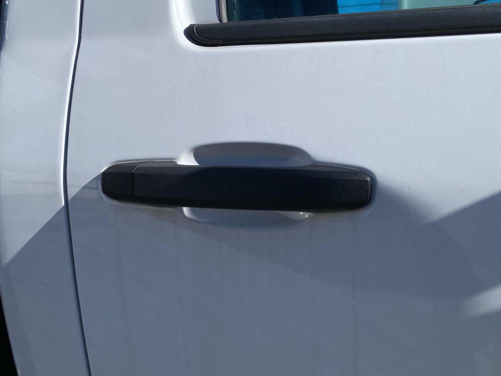 2023 Chevrolet Silverado 5500 HD Work Truck