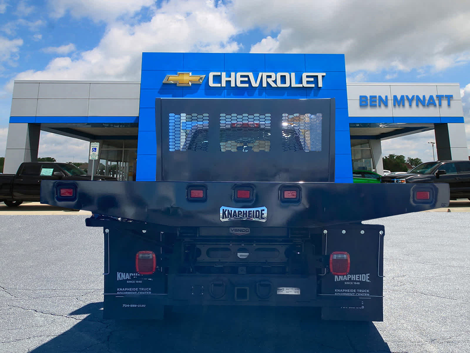 2023 Chevrolet Silverado 5500 HD Work Truck