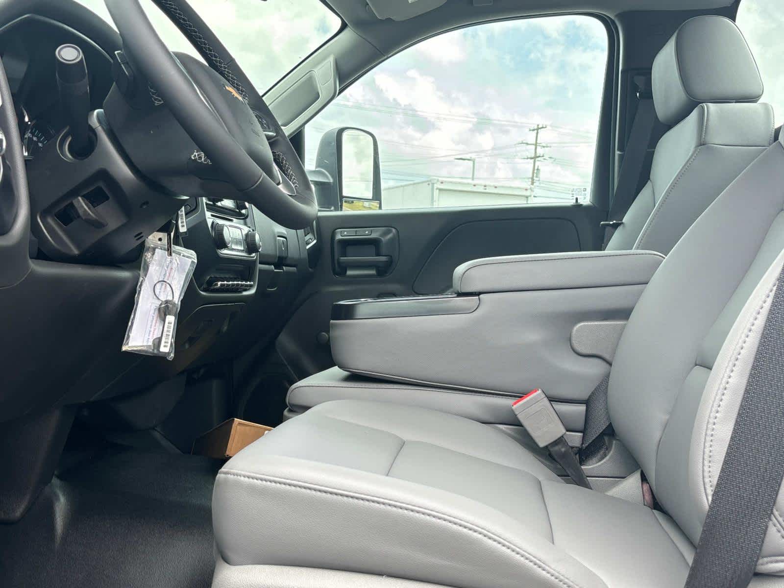 2024 Chevrolet Silverado 4500 HD Work Truck