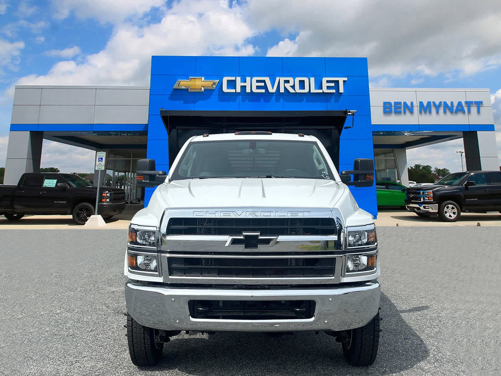 2024 Chevrolet Silverado 5500 HD Work Truck