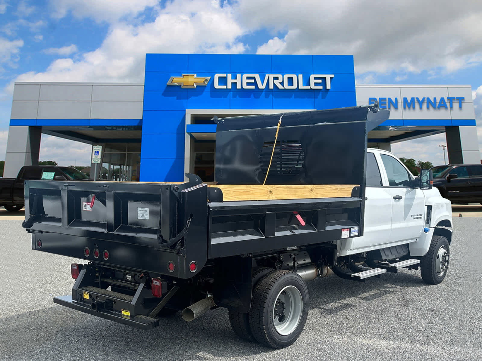 2024 Chevrolet Silverado 5500 HD Work Truck